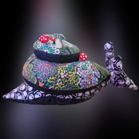 Set of 2 ๐๐ & 1 Slug; Hand-sewn - Picture 2 of 2